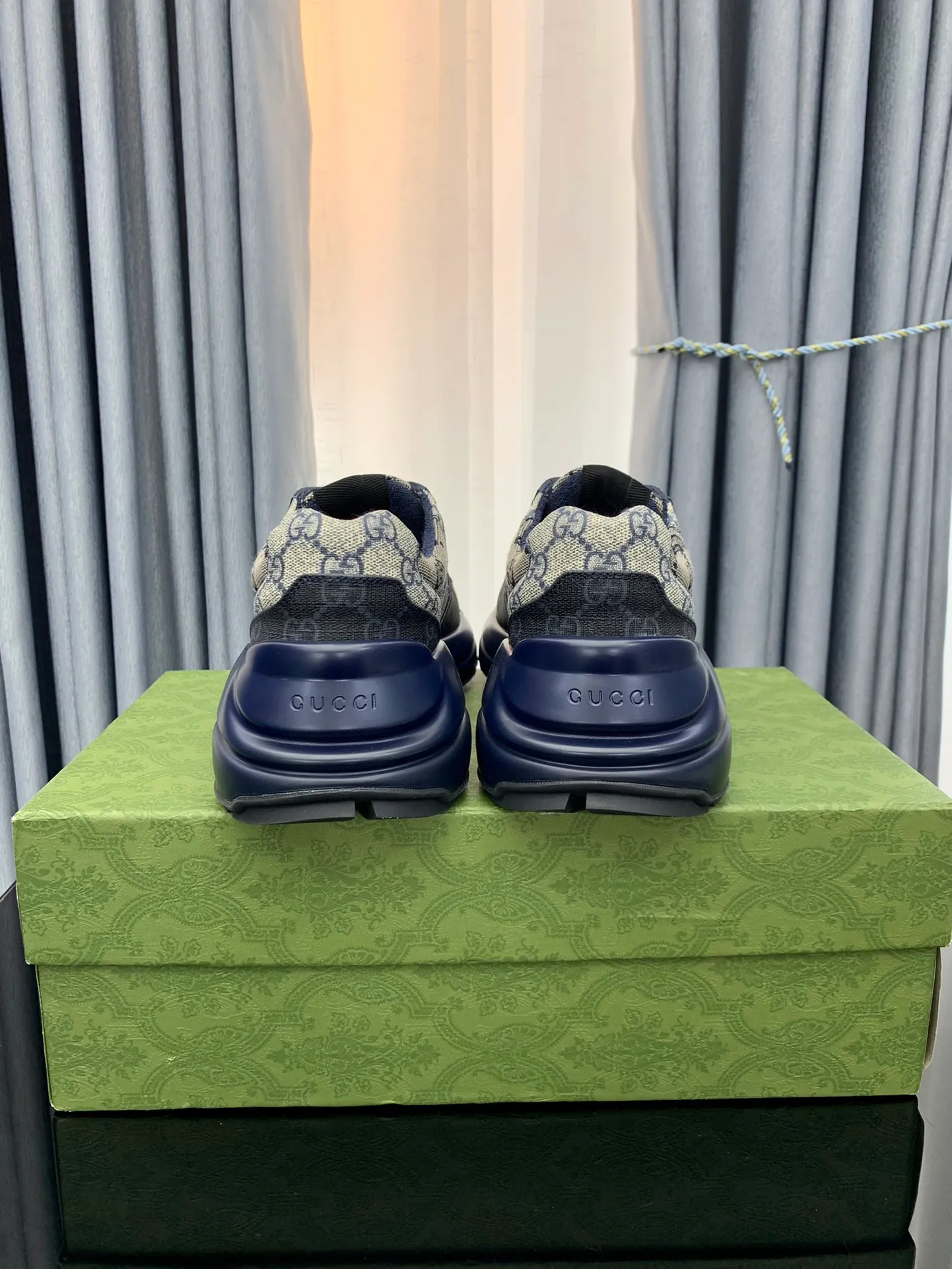 👟👟Ex-factory price p480👟👟 Women's Shoes Women's Clothing Women's Shoes Women's Clothing Women's Shoes Factory Gucci Dad Shoes for Couples Old Leather Angular Retro Jogging Shoes The Balenciaga grandpa trend has subsided and ushered in GUCCI Dad Shoes, the trend leader in the fashion industry. Original shoes are molded and original lasts are made by Italian handmade OEM! [Gucci original dad shoes] Original surface: imported calfskin! Lining: Grade A hybrid lambskin! Outsole: Highest restoration sole T👟👟Ex-factory price pU material plus wear-resistant foam (anti-wear cushioning) ivory leather processed with distressed effect sole 5cm high! The comfort level is excellent, killing all high-end versions on the market! Original logo outsole! 👣Size: Women’s size 35-40. Men's size 38-45. Women's heel with 🈚️logo! Men's heel with 🈶️logo!